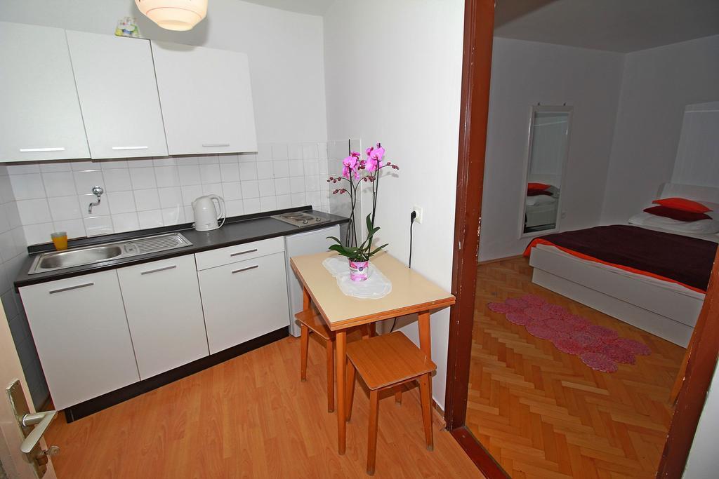 Apartments Luna Makarska Exterior foto