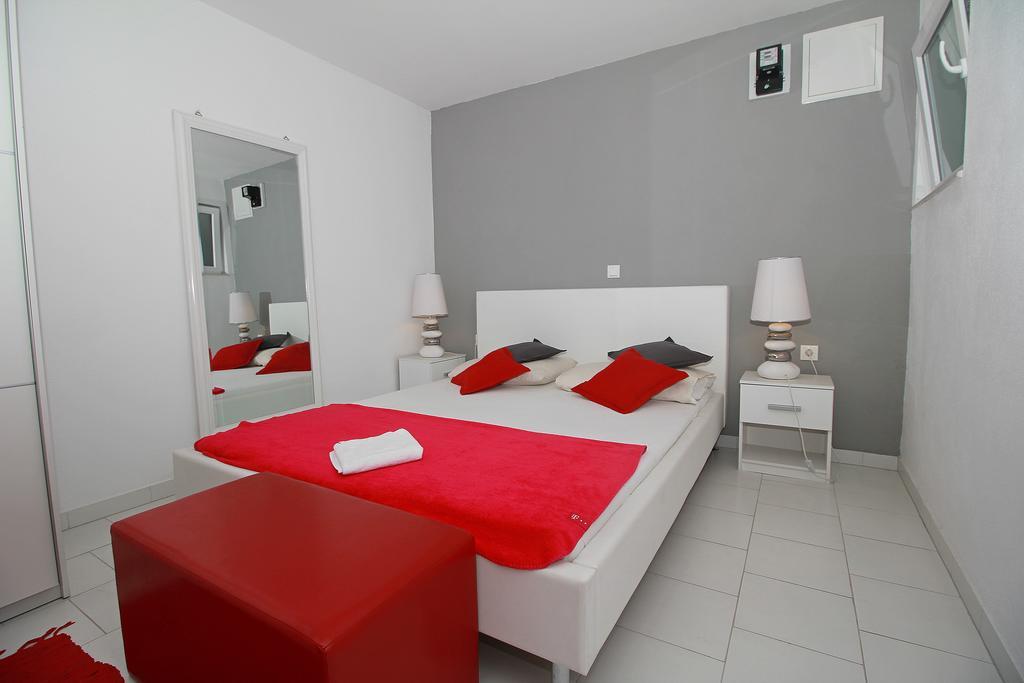 Apartments Luna Makarska Exterior foto